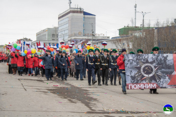 В ВОРКУТЕ ПРОШЛО ПРАЗДНИЧНОЕ ШЕСТВИЕ, ПОСВЯЩЕННОЕ ВЕЛИКОЙ ПОБЕДЕ!