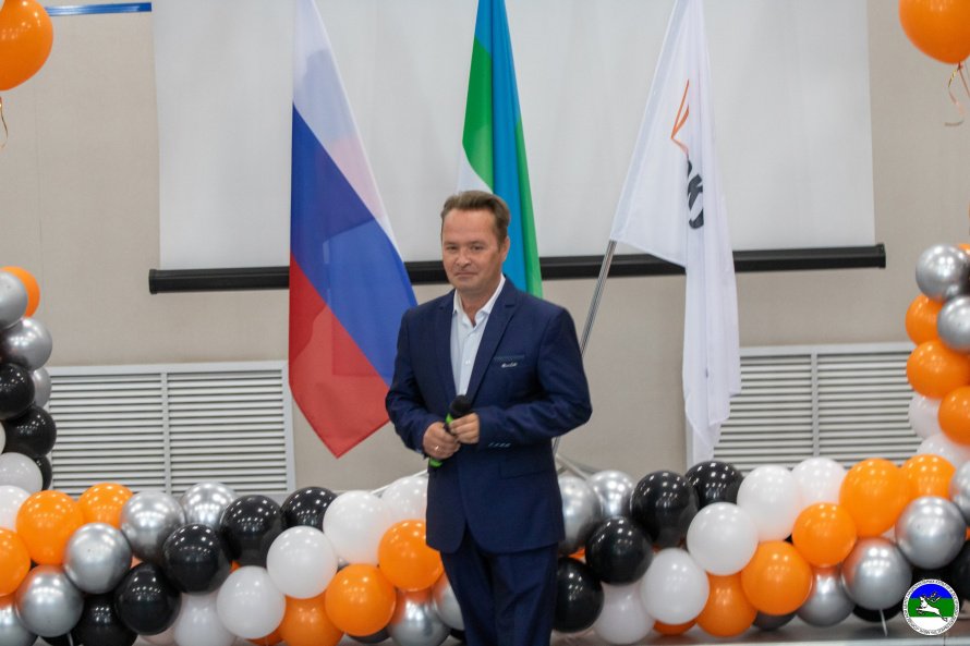 Коллектив Городского центра национальных культур, провел праздничный концерт в честь наступающего праздника «День Шахтера», для работников ЦОФ «Печорская» и шахта «Заполярная».