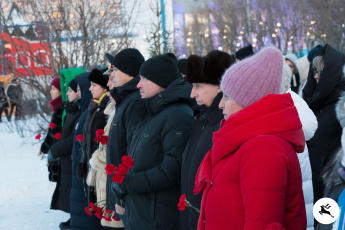 У стелы «Город трудовой доблести» состоялся митинг, посвящённый прибытию первого эшелона на станцию Воркута.